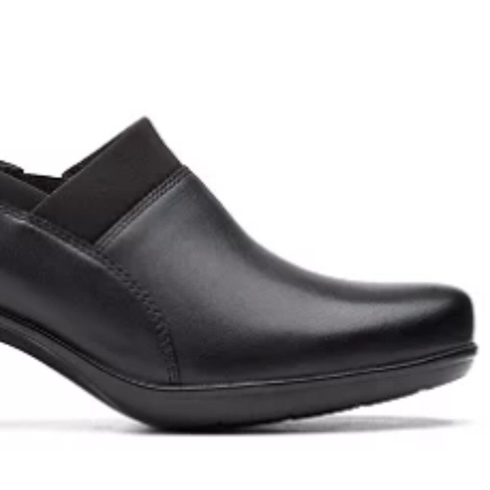 NWT Clarks Collection Emslie Summit High Heel Shoe Black 11M